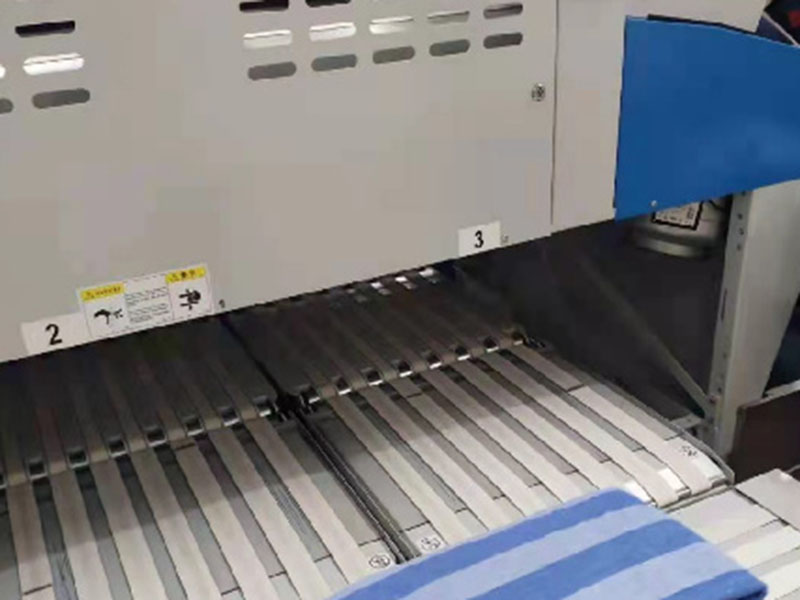 岱山巾类折叠机-01